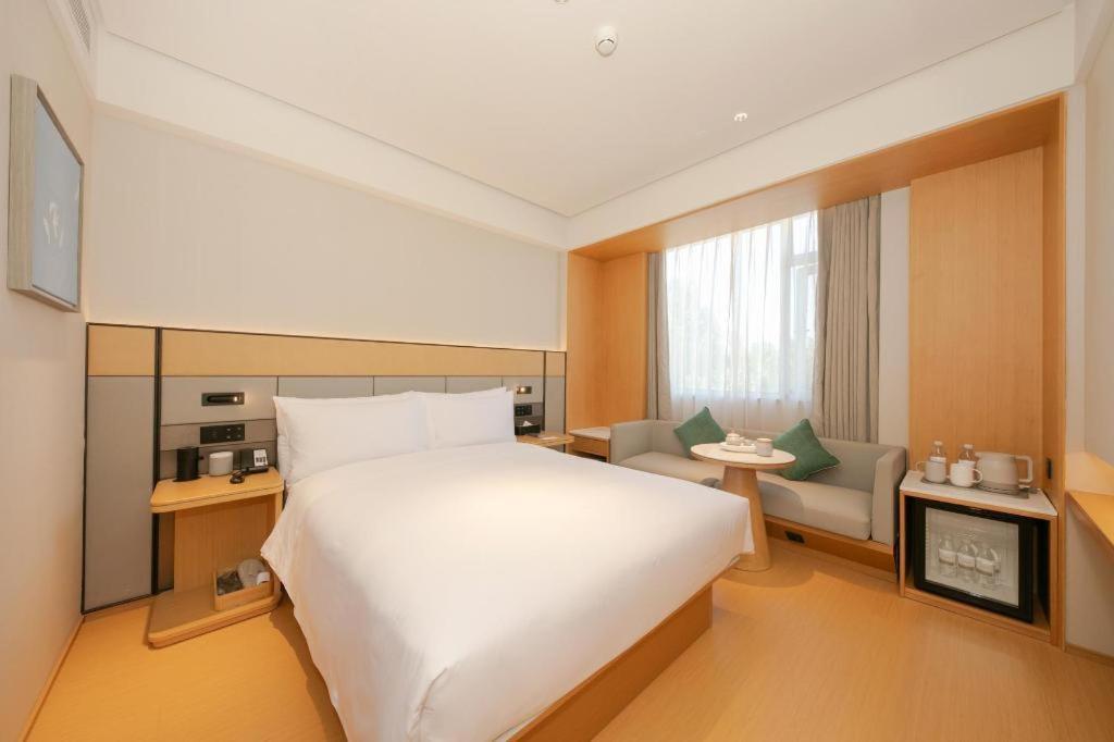 Hotel Ji Shijing Mountain Wanda Taiwan Street Beijing